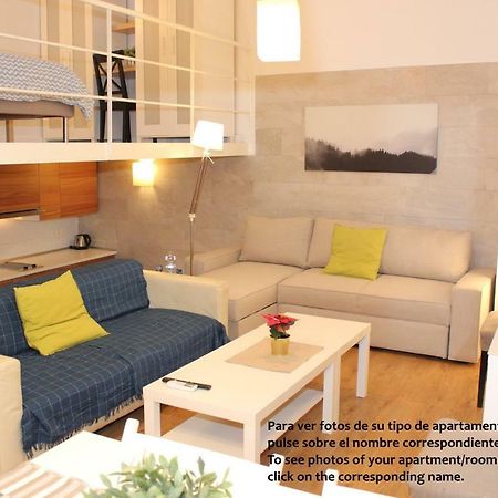 Apartamentos Clavero Málaga Exterior foto