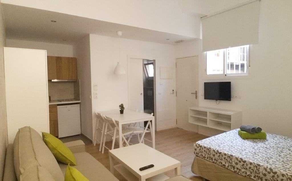 Apartamentos Clavero Málaga Exterior foto