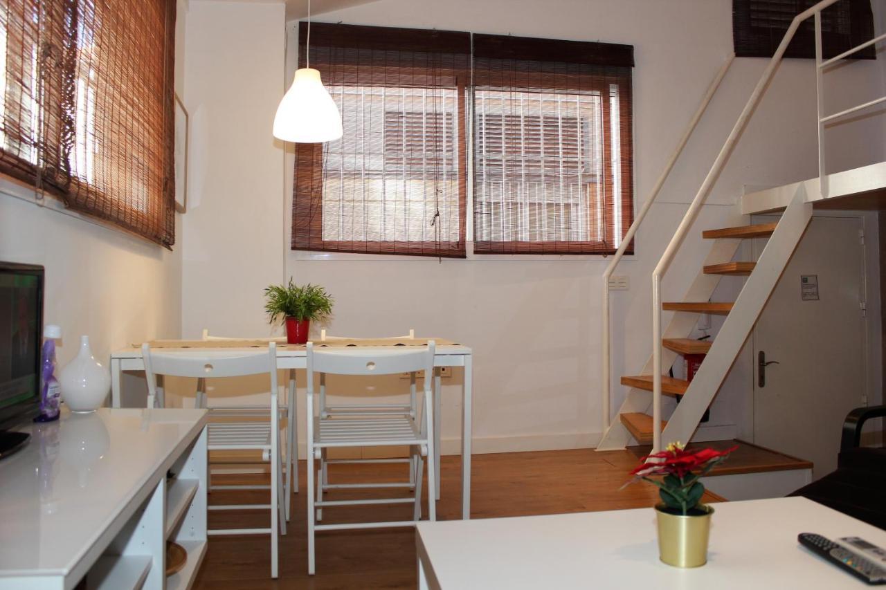 Apartamentos Clavero Málaga Exterior foto