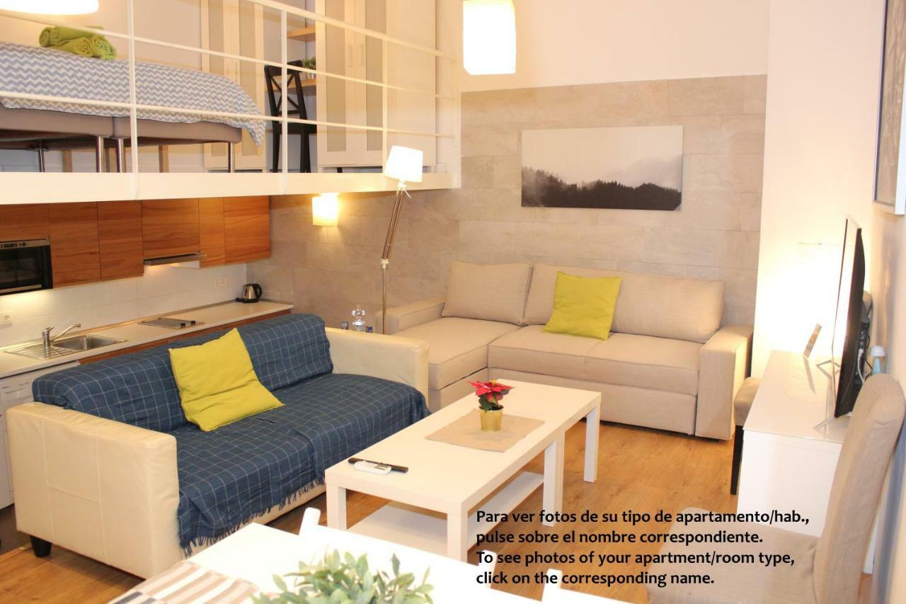 Apartamentos Clavero Málaga Exterior foto