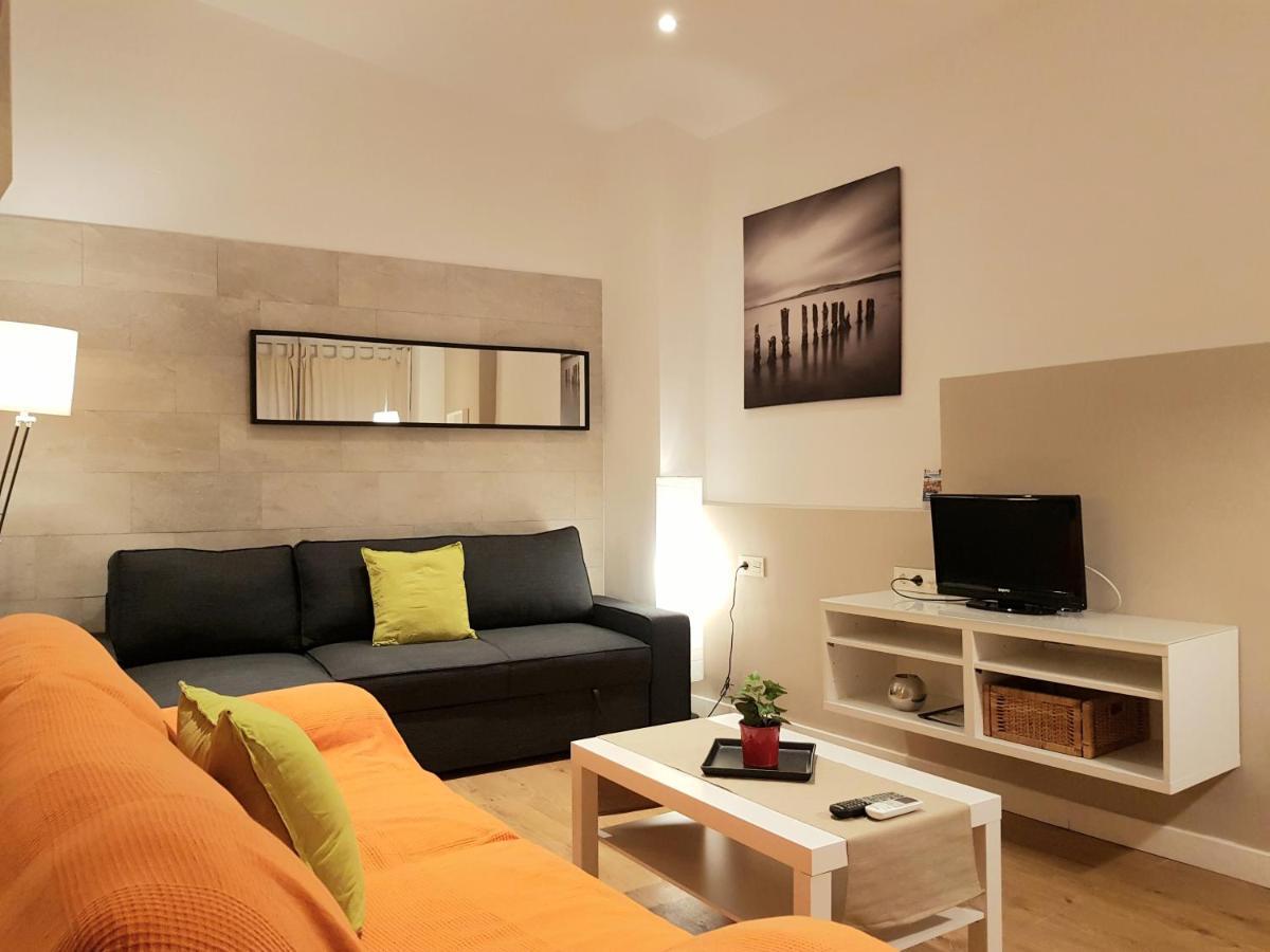 Apartamentos Clavero Málaga Exterior foto